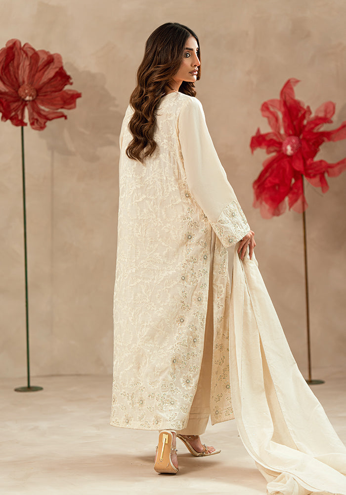 Ivory Petal