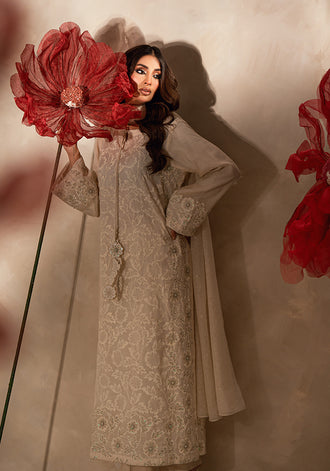 Ivory Petal