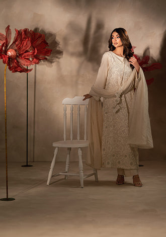 Ivory Petal