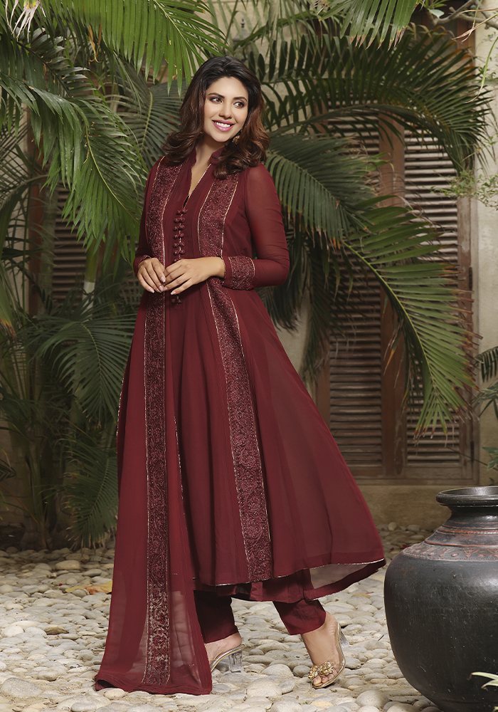 Sunita Marshall wearing Mah-e-Doura by Virsaay